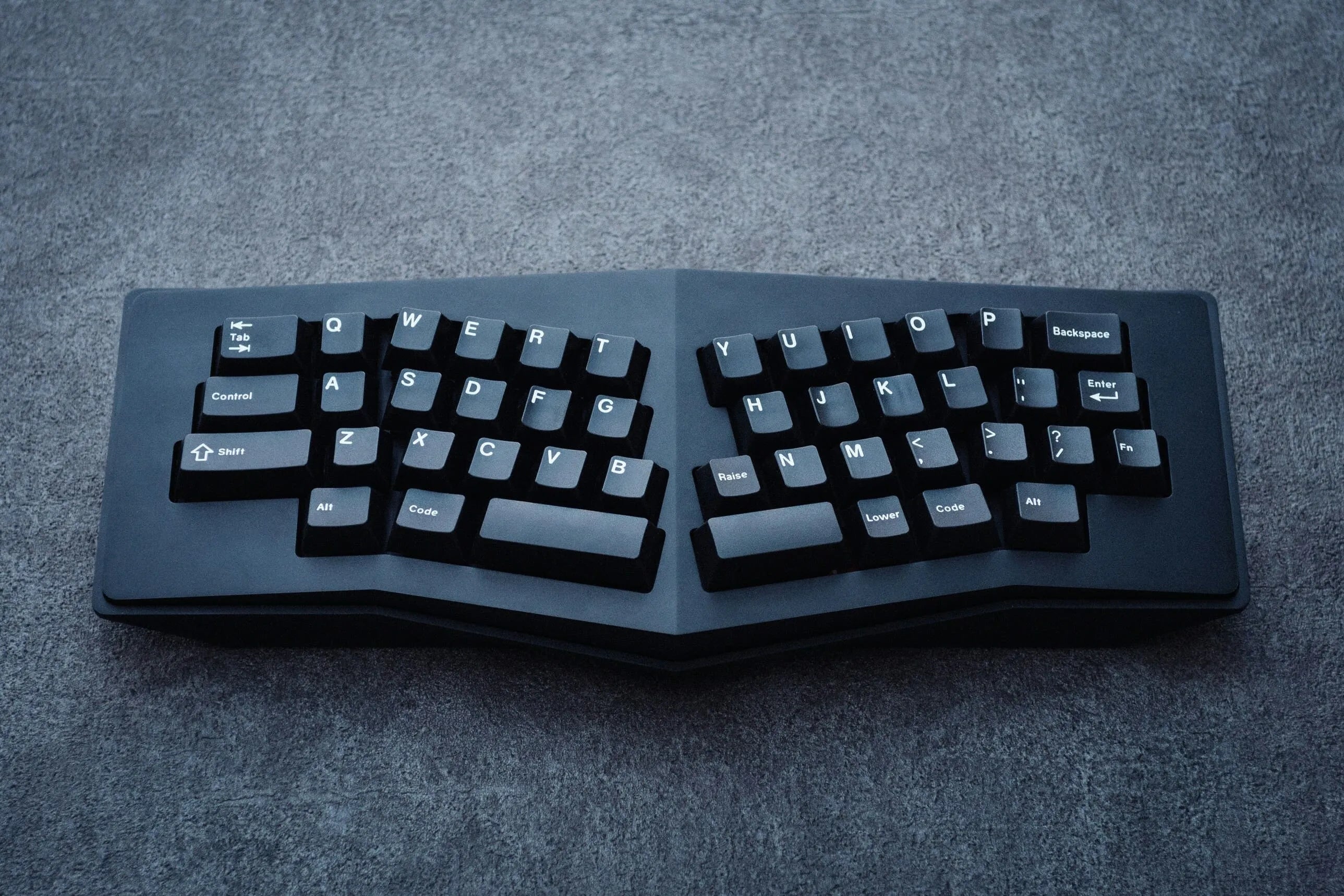 Clavier ergonomique : guide et comparatif des meilleurs modèles 